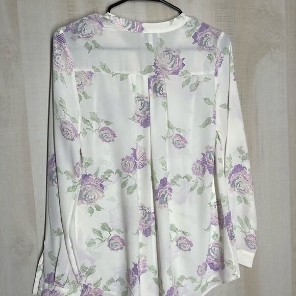 Joie white silk blouse with lavender purple flowers, long sleeve,‎ size XS - Picture 16 of 16